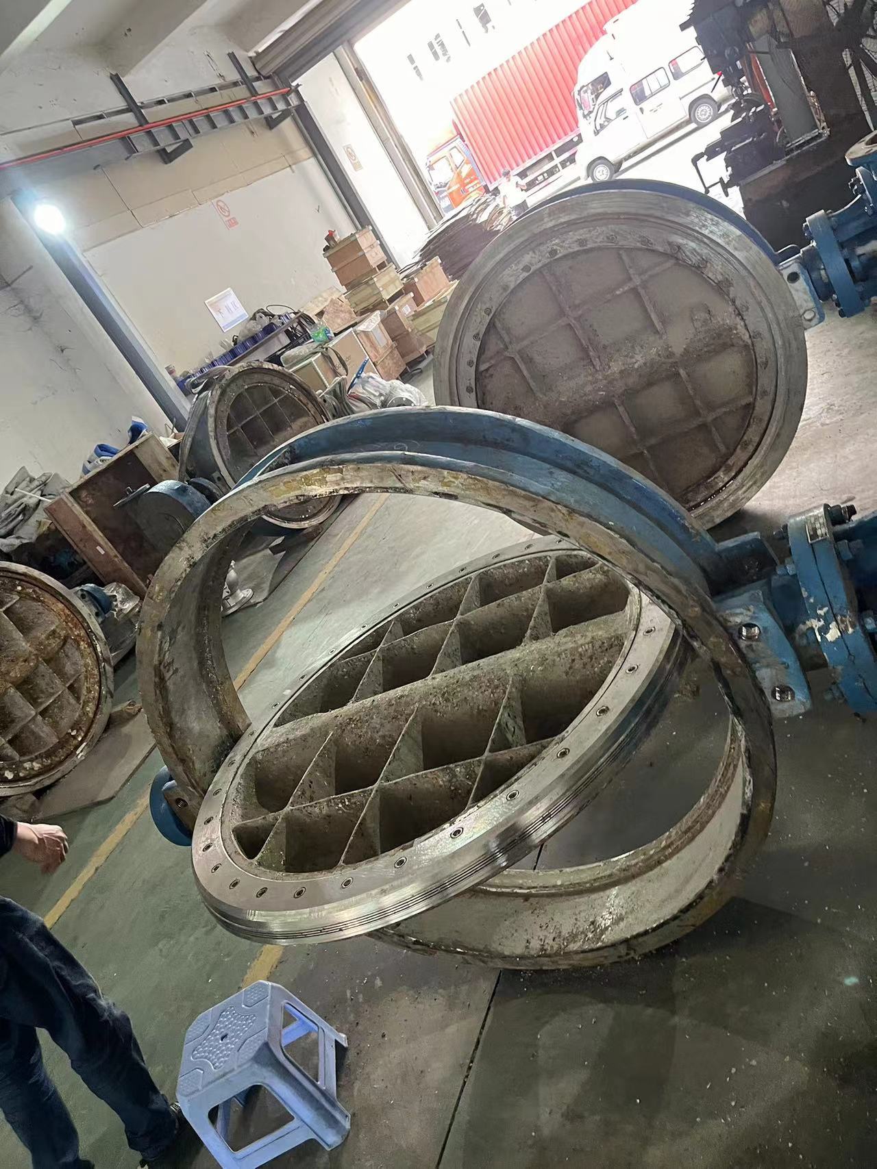 DN1200海水蝶閥檢修