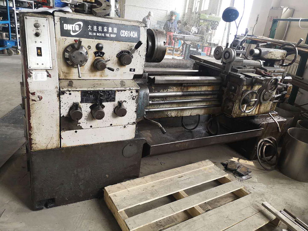 Bed CA6140A for ordinary vehicles