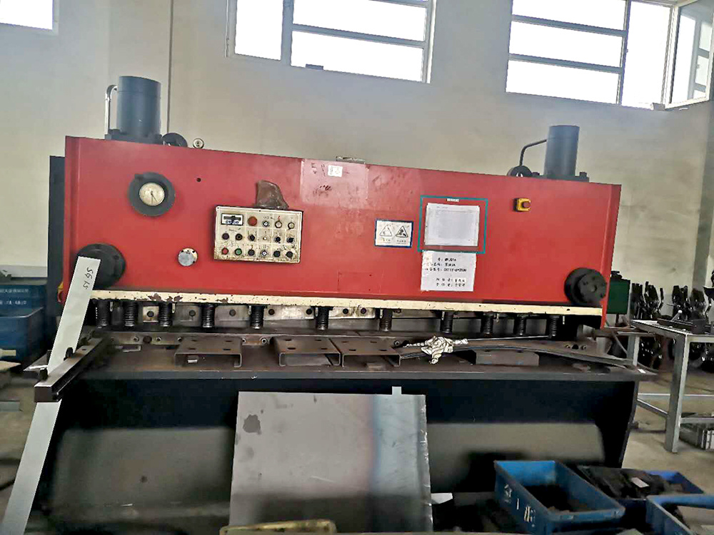 Shearing machine QC11Y-62500