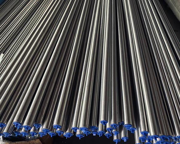 Stainless steel precision seamless steel pipe