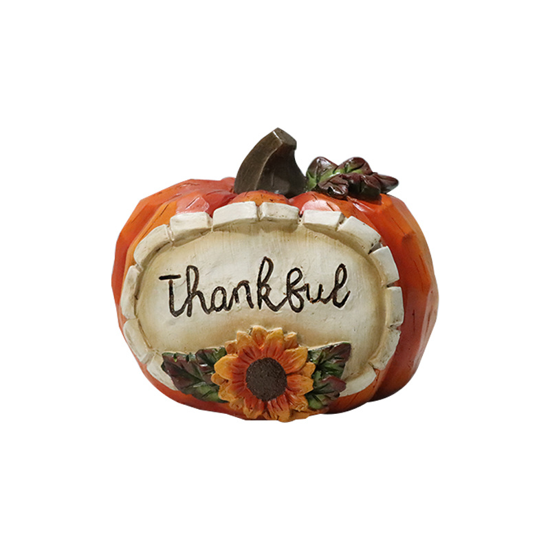 Halloween pumpkin lettering statue