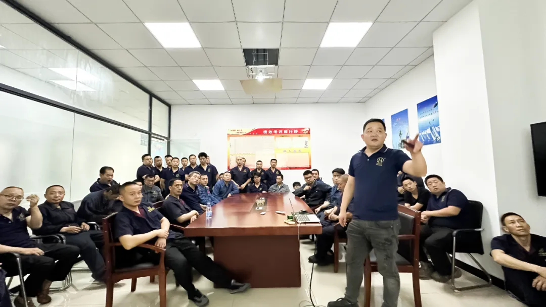 【公司动态】筑牢安全防线！荷玛粮机开展全员安全生产培训，护航高质量发展！