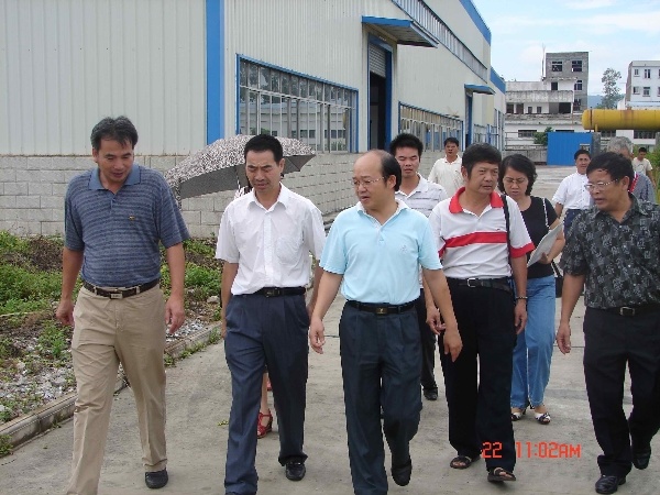 越南国家林科院与广西林科院到我公司参观交流