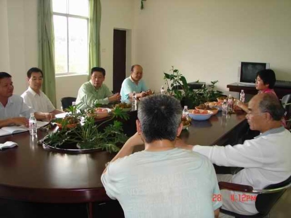 中国科学院上海药物研究所叶阳副所长携专家到我公司指导