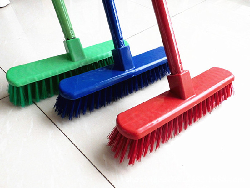 Floor brushes