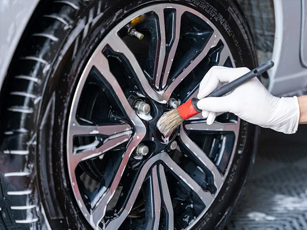 Automobile wheel bearing cleaning method