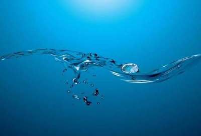 科學在線：為什么水會結(jié)冰，而二氧化硅會形成玻璃？