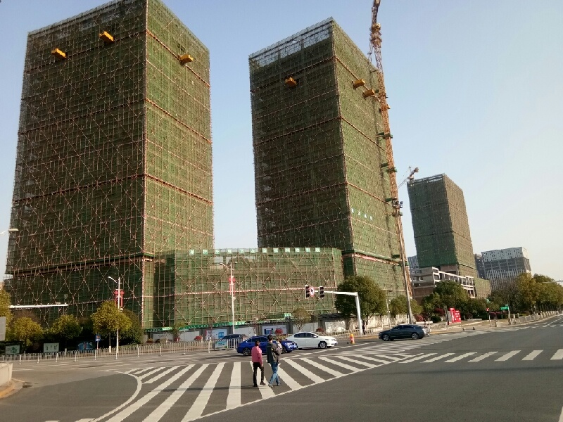 天城工商业广场抗震支架安装工程