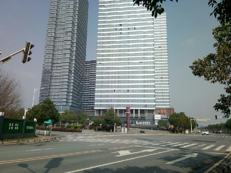 远洋外滩壹号抗震支架安装工程