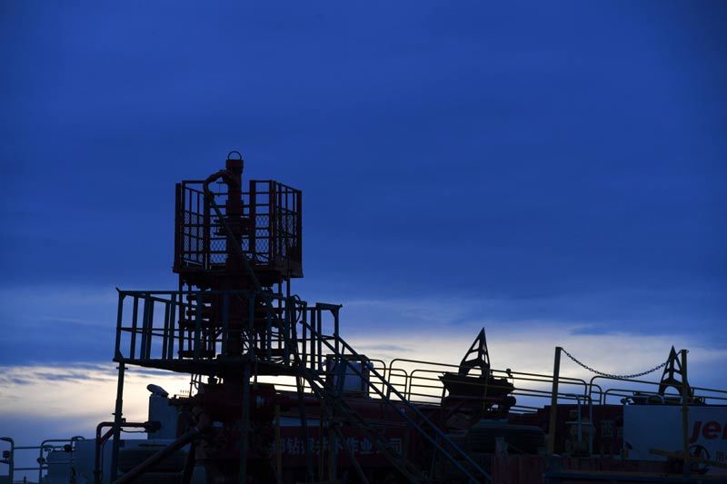 What is the service life of drill collars