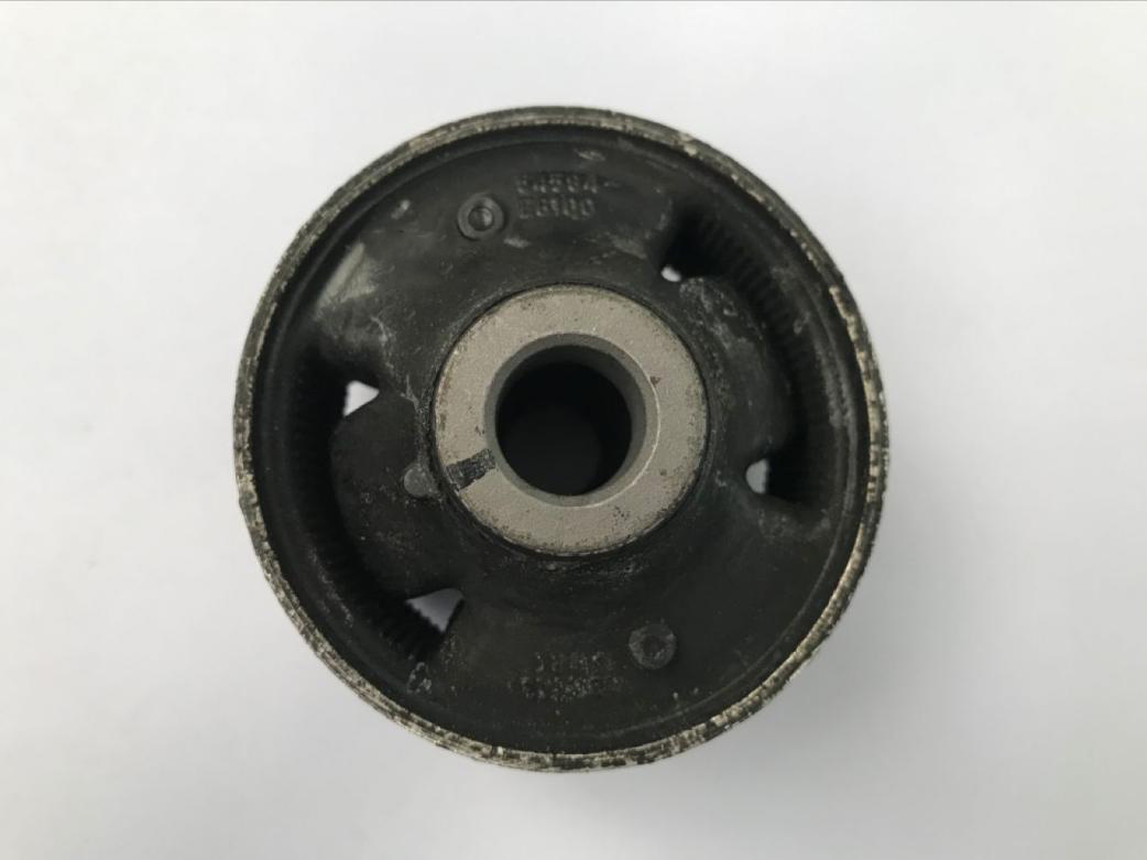 OEM 54584-E6100 Control arm bushing supplier