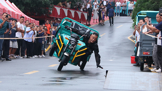 新鴿車輛年中服務營銷會議圓滿召開，蓄勢未來創(chuàng)佳績！