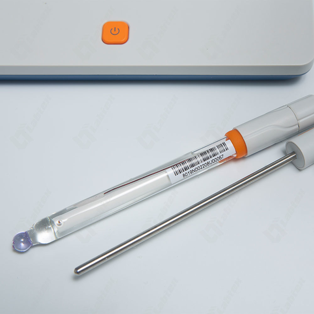 Benchtop pH Meter