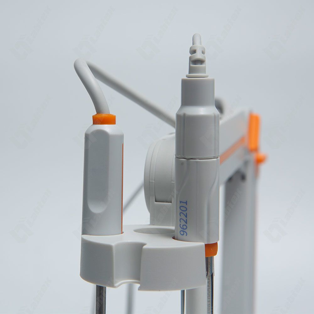 Benchtop pH Meter