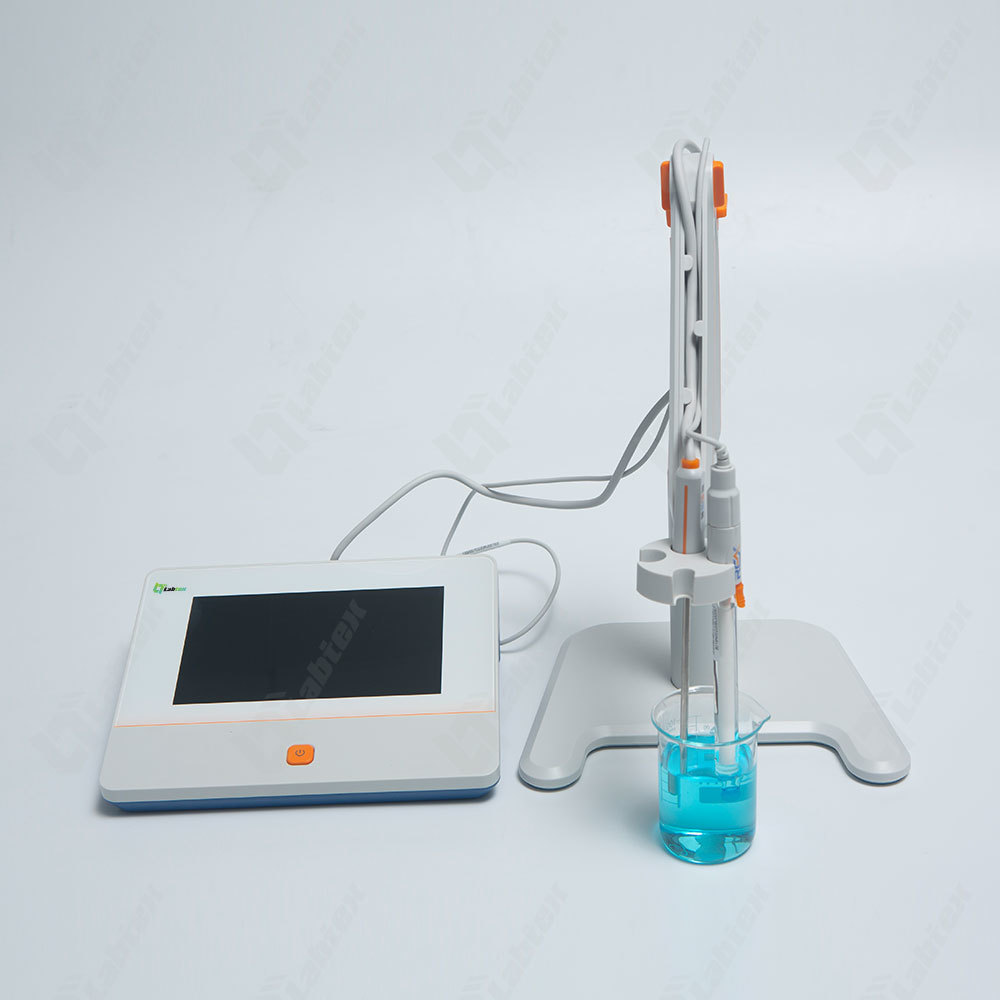 Benchtop pH Meter