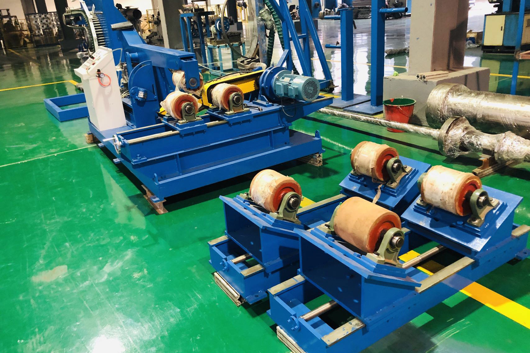 Off-line pipe head grinding machine