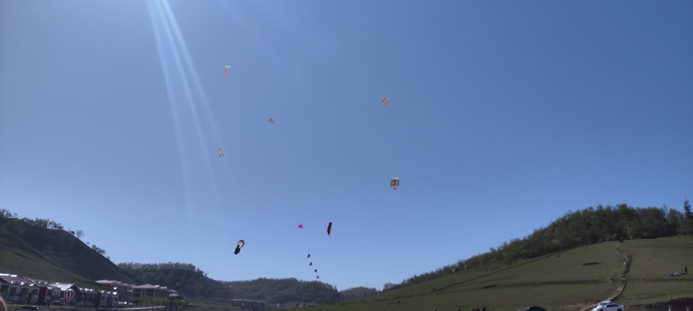 追風逐鳶于關(guān)山，快樂永不落幕的草原之約