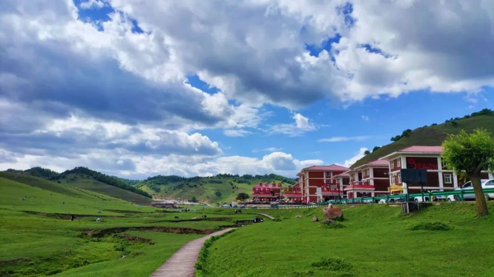 关山草原入园须知丨安全游玩 · 文明赏景 · 快乐同行