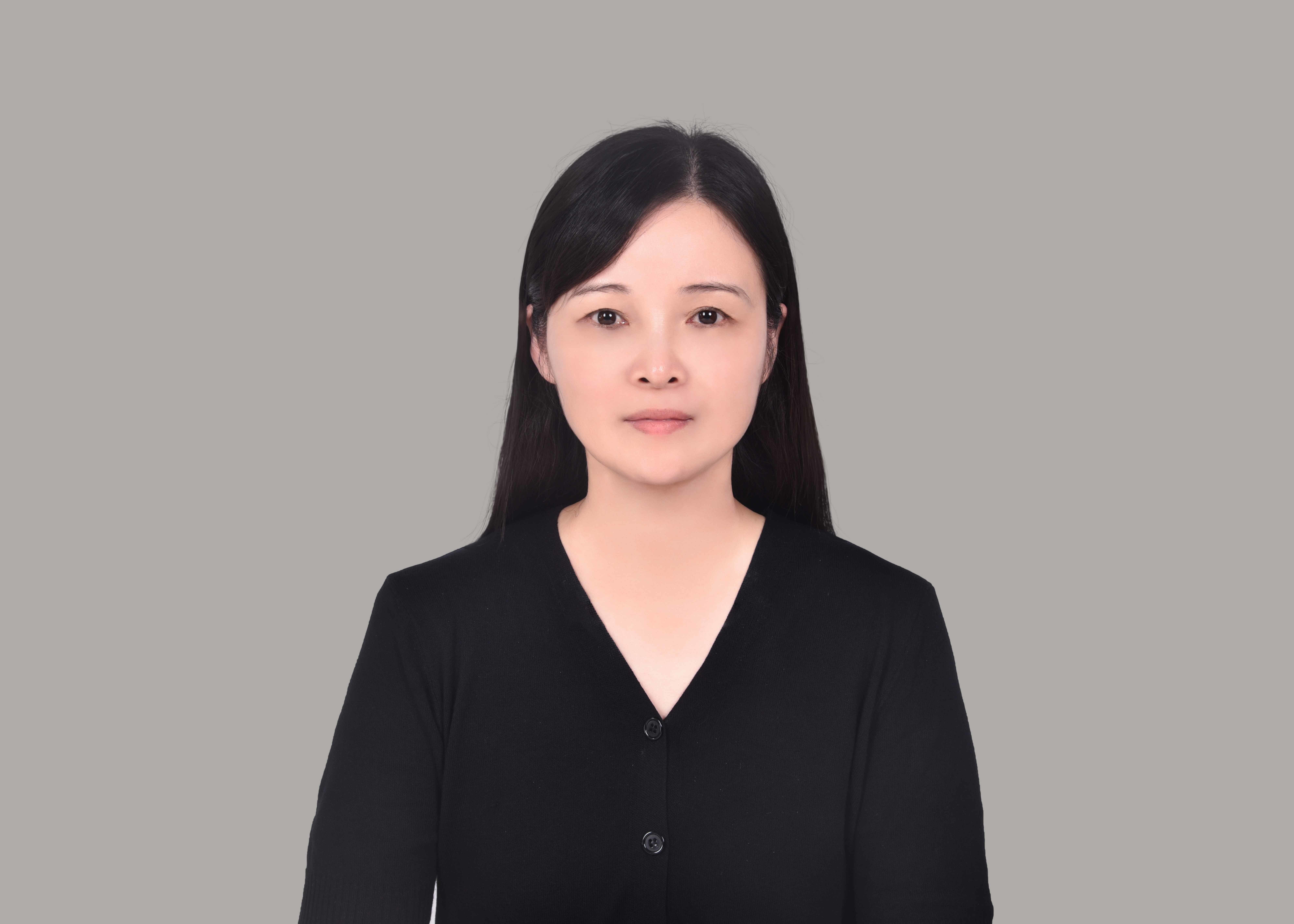 宗华（党委委员、纪委书记、监事）
