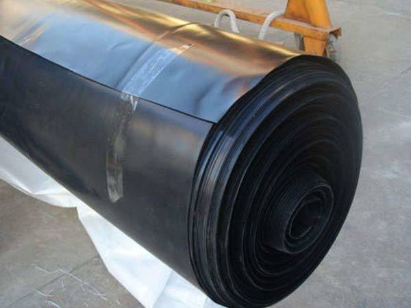 Rough surface HDPE geomembrane