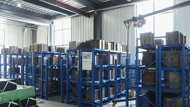 Mold warehouse