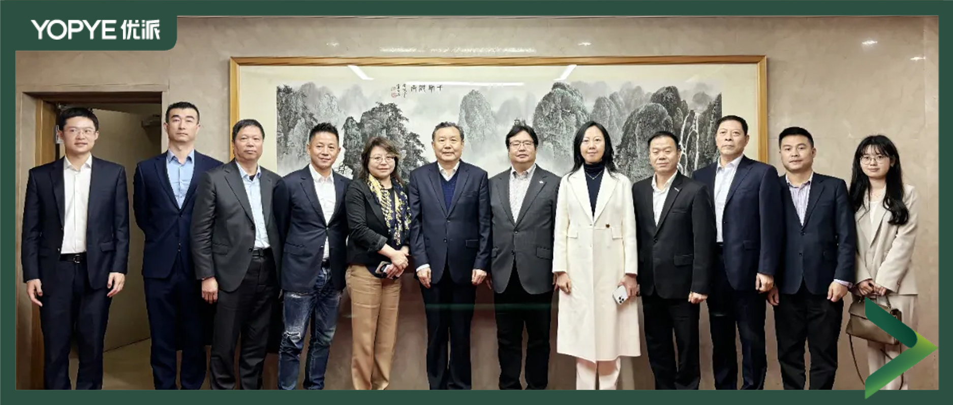 中国家具协会副理事长李炽华出席日本多方谈判 中国家具协会副理事长李炽华出席日本多方谈判