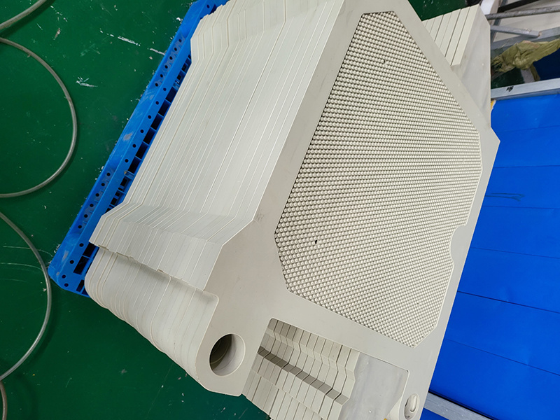 Filter plates->FILTER PLATE AND CLOTH
