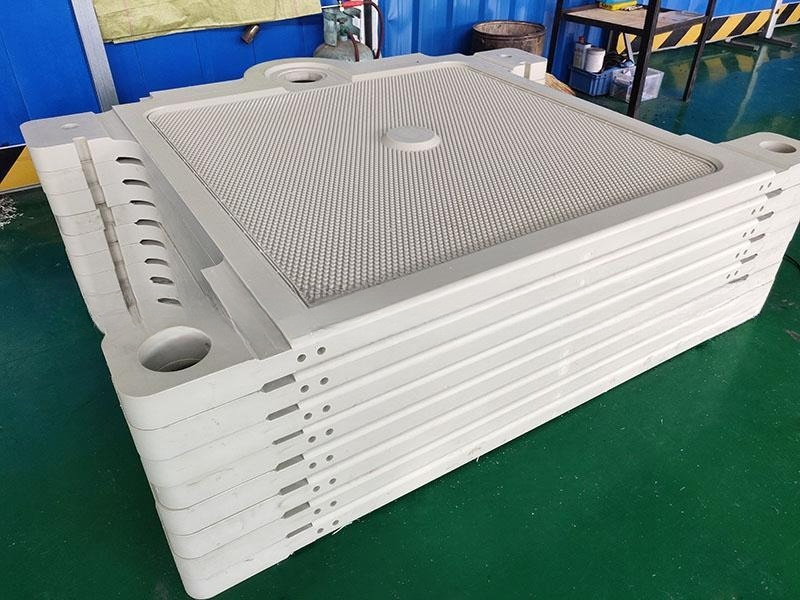 Filter plates->FILTER PLATE AND CLOTH