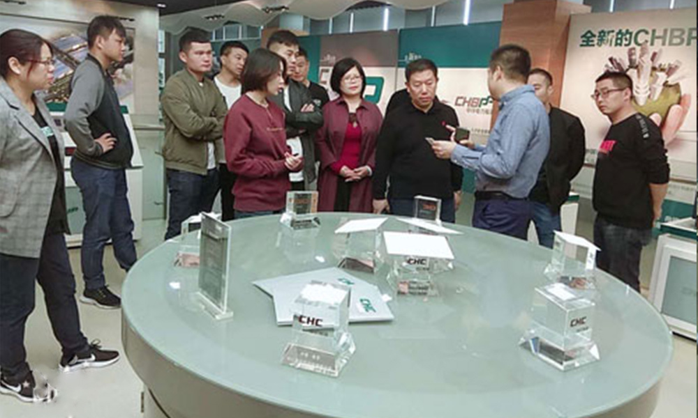 總經理外出企業考察