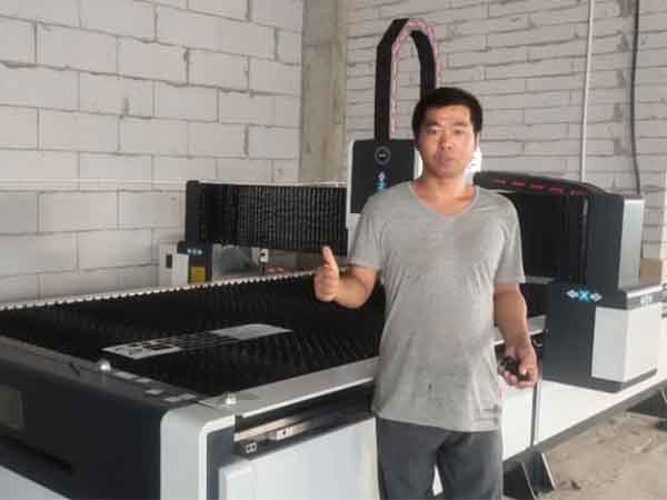 Guangxi Shangrao 1000w optical fiber  Cutting Machine