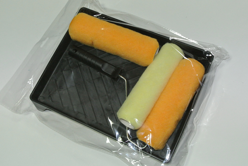 Roller set with 2 extra spare sleeves 9"