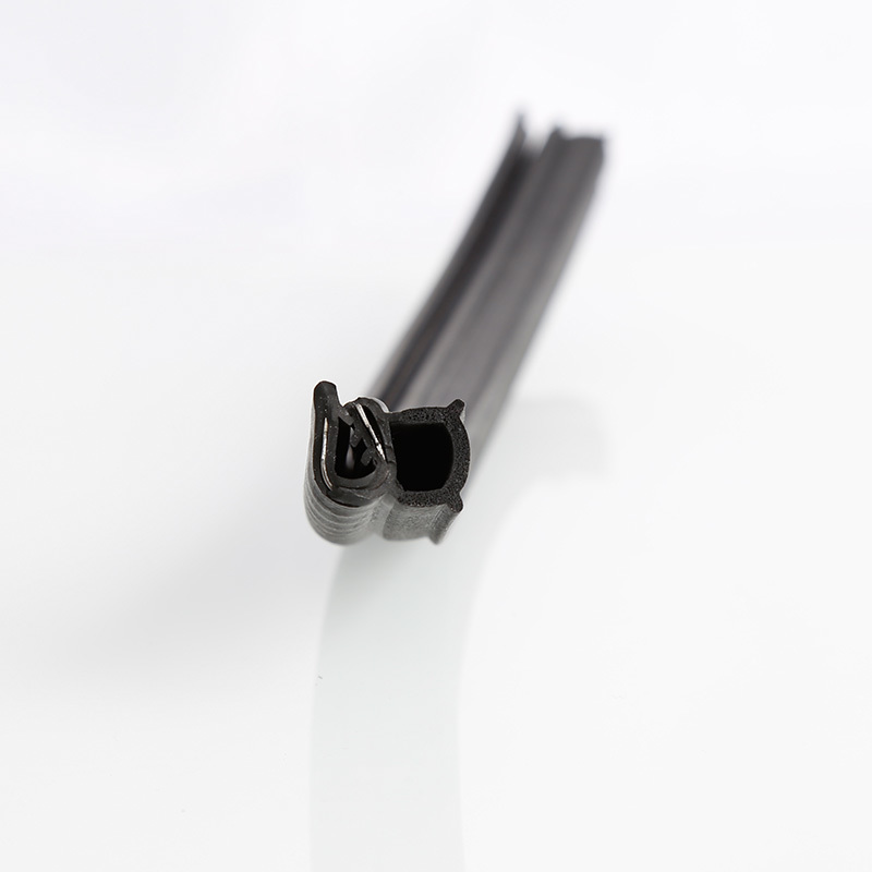 Automobile sealing strip