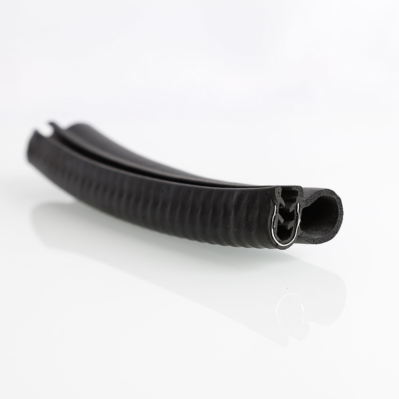 Automobile sealing strip