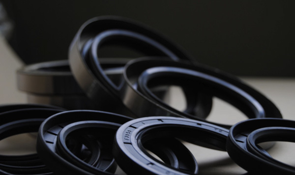 China's seal technology has improved and the industry is developing for the better.