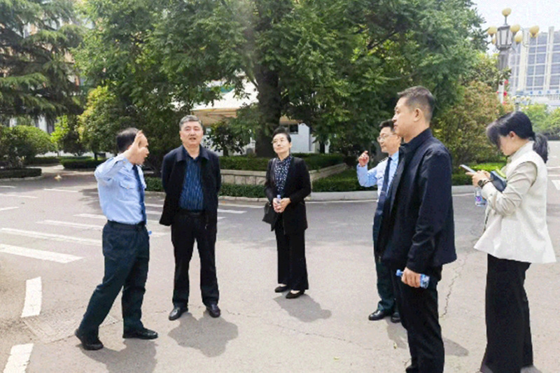 哈工大青島創新發展基地與青島三利集團共探產學研合作新篇 哈工大青島創新發展基地與青島三利集團共探產學研合作新篇