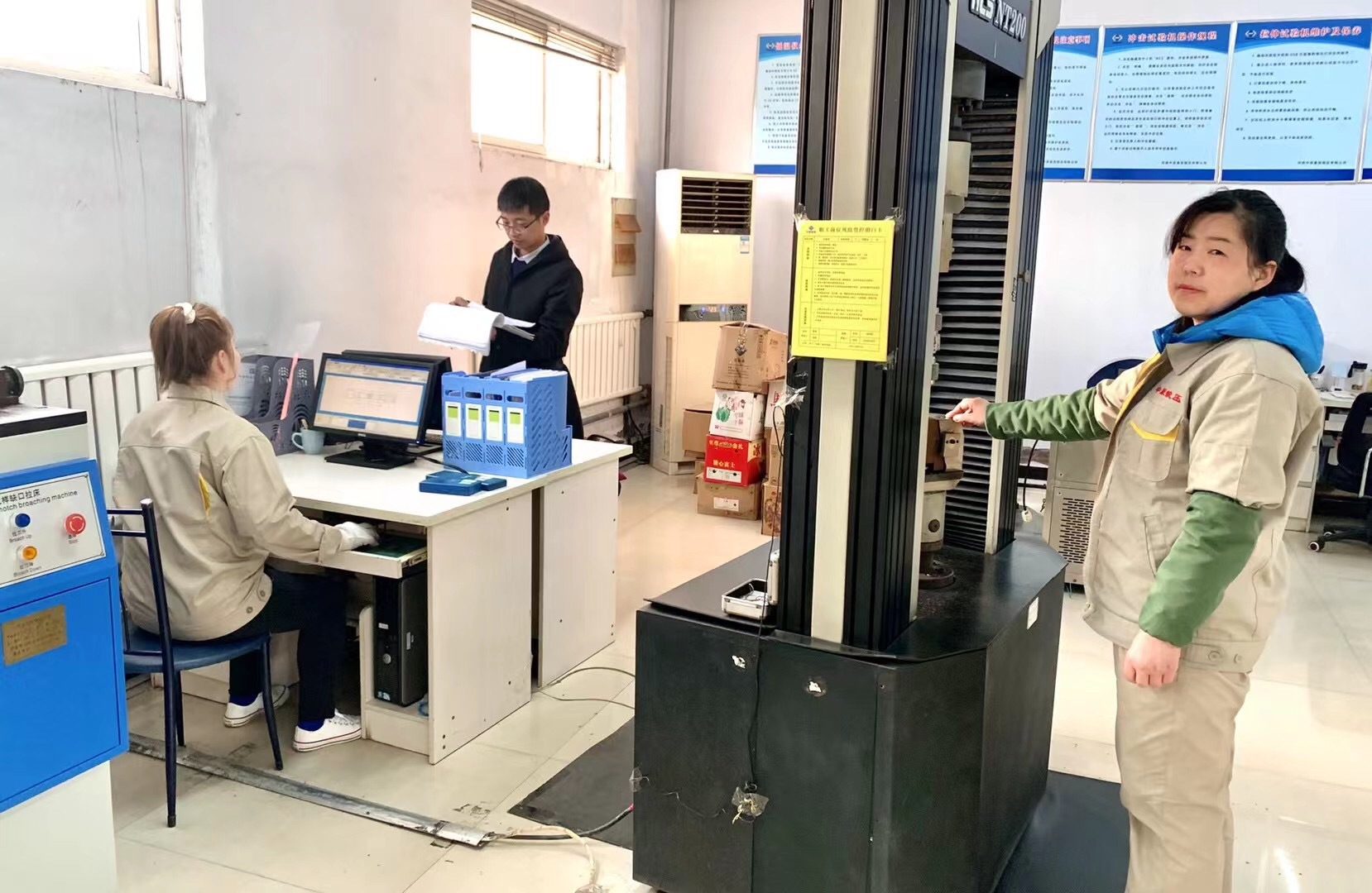 With the continuous improvement of product quality and the guarantee of delivery time, we have won widespread customer recognition. To catch up with the deadline for customers, the whole company will not rest during the Spring Festival this year. 