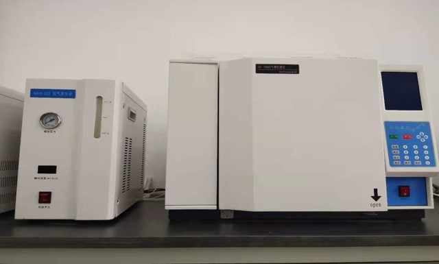 Atomic absorption spectrometer