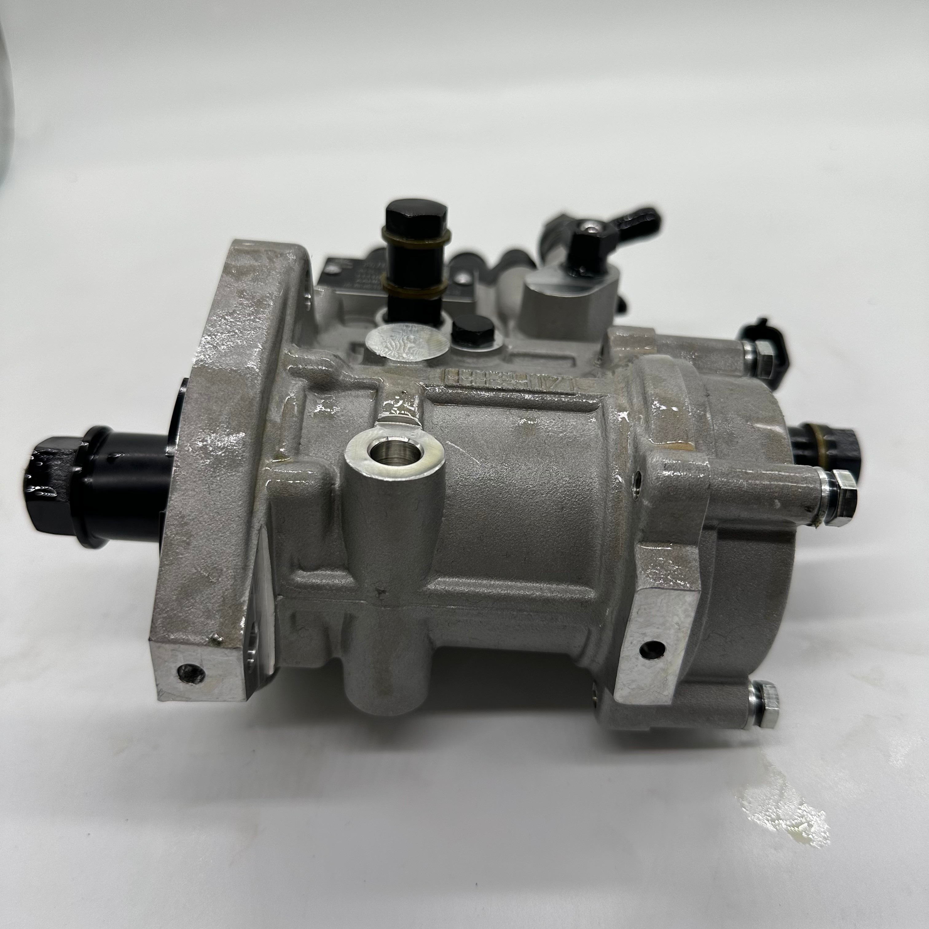 Diesel pump 1111010-1