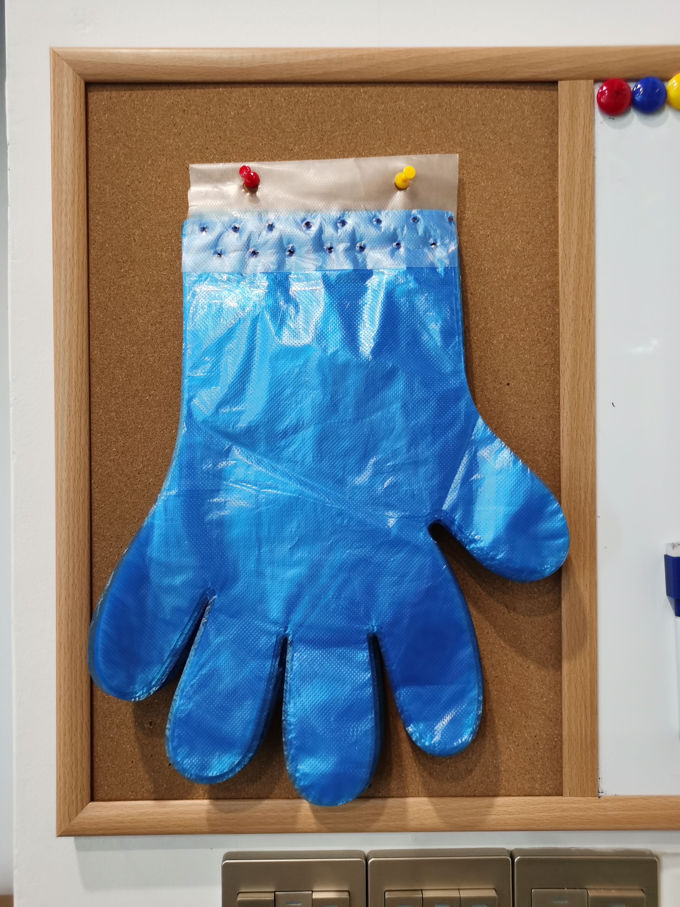 Diamond Embossed TPE Gloves: Bridging Functionality and Fashion