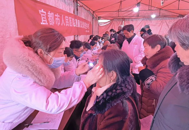 健康义诊进乡村 照片.jpg