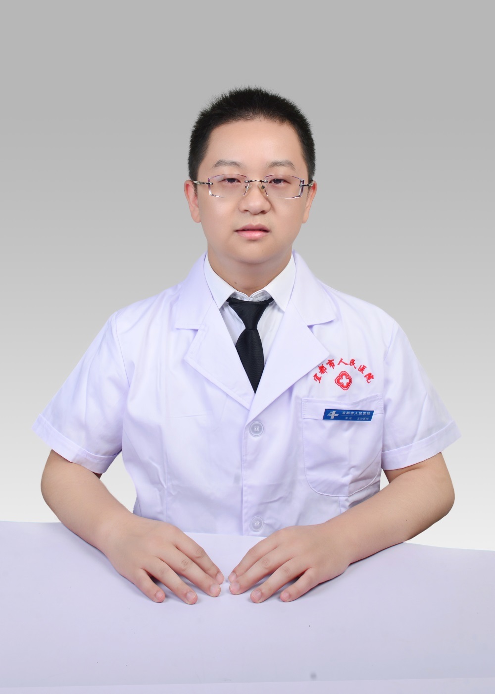 李龙