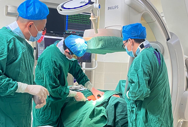 宜都市人民医院成功完成抗核磁心脏起搏器植入术