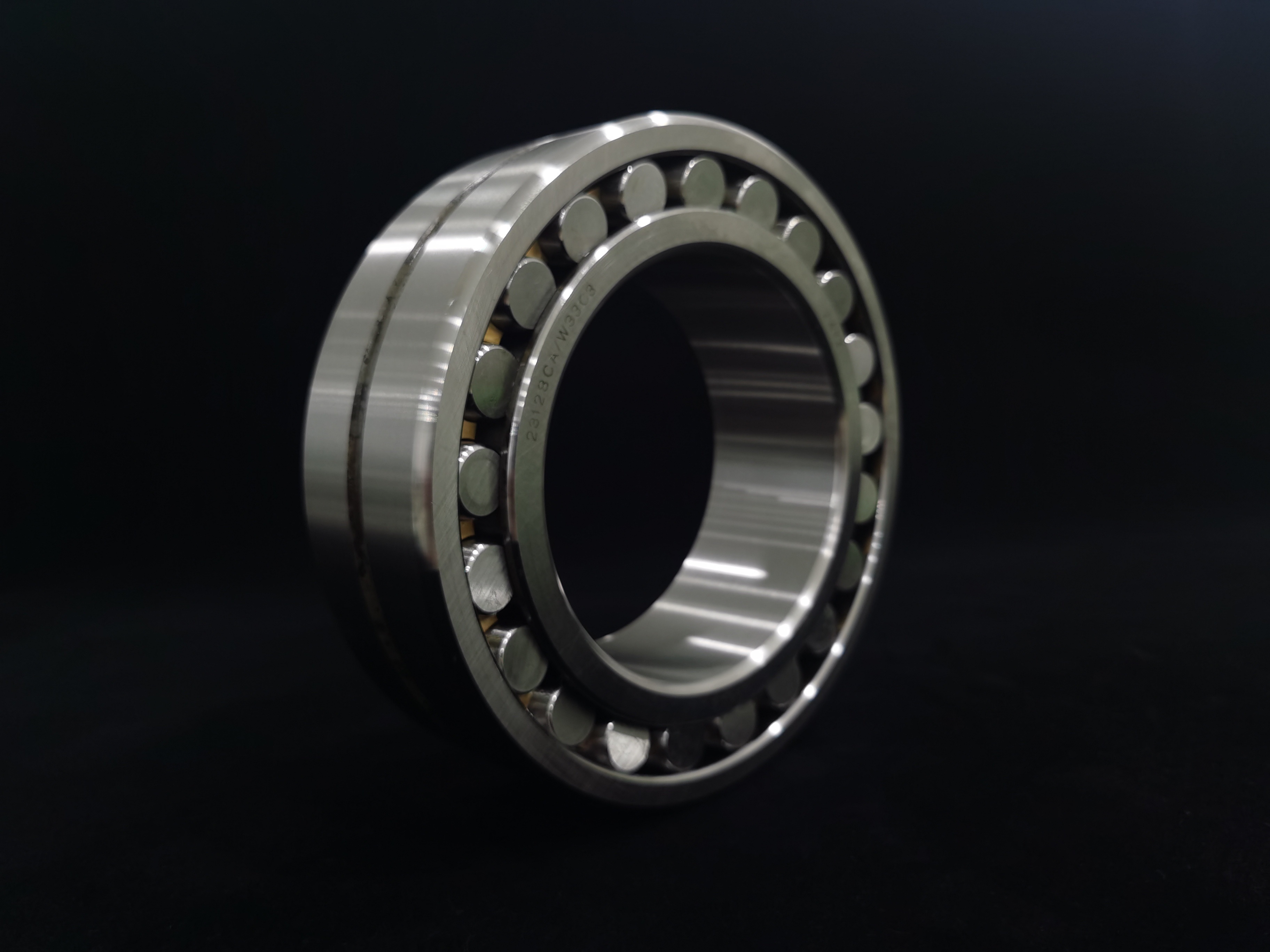 Spherical roller bearing