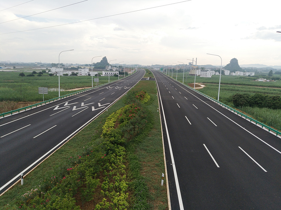 南宁吴圩机场第二高速公路