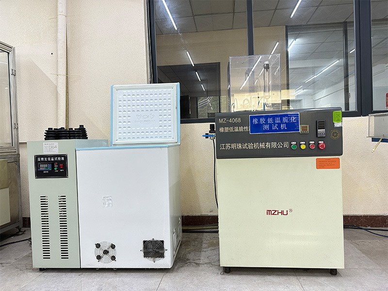 Low Temperature Cold Simulation Testing Machine