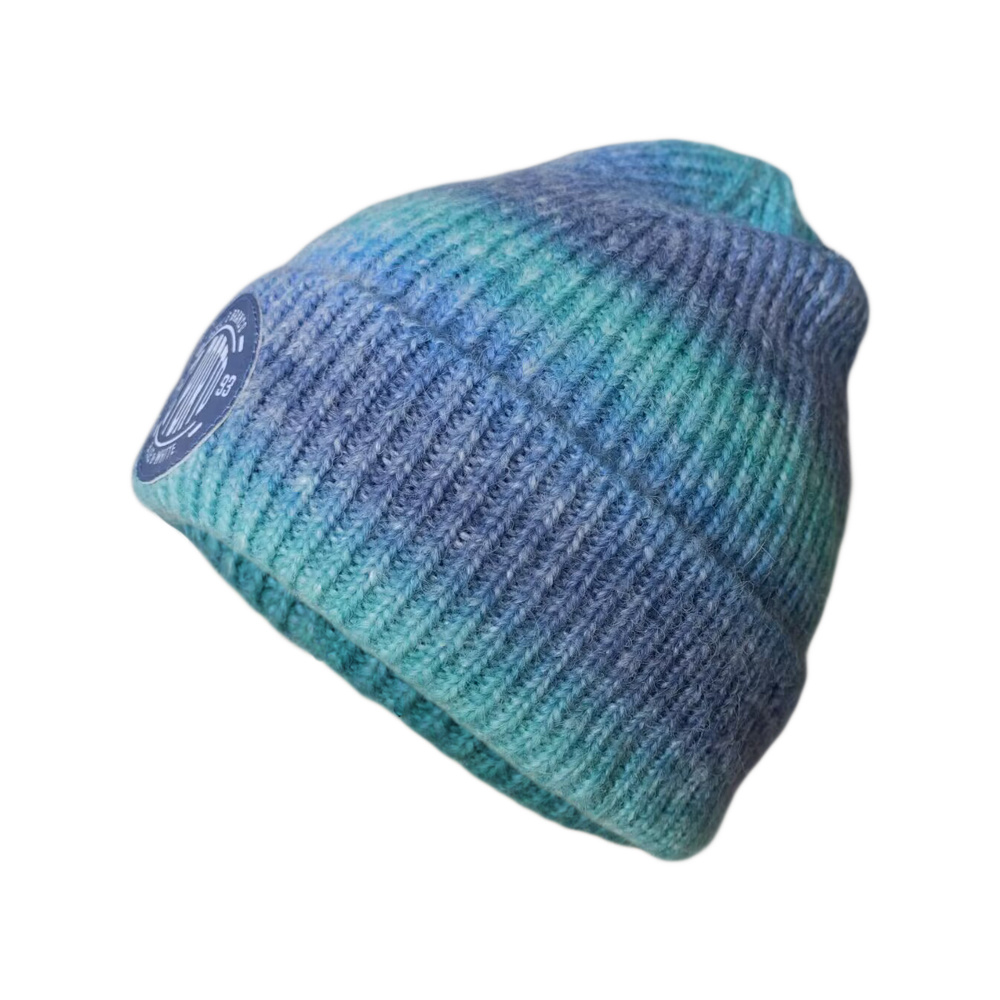 Mixed yarn winter beanies wholesale in gradient color with patch logo
