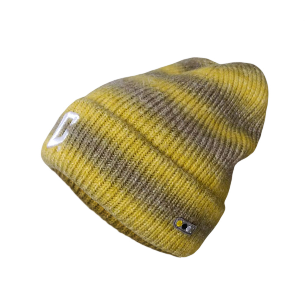 Mixed yarn winter beanies wholesale in gradient color with 3D embroidery logo