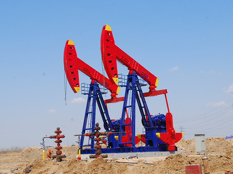 Oil pumping unit