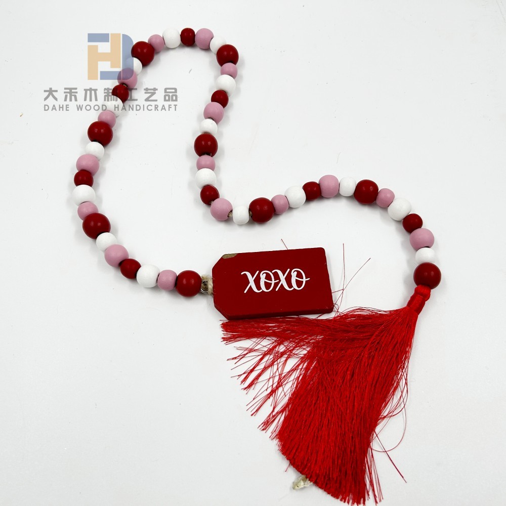 Valentine's Day Wooden Beads Garland