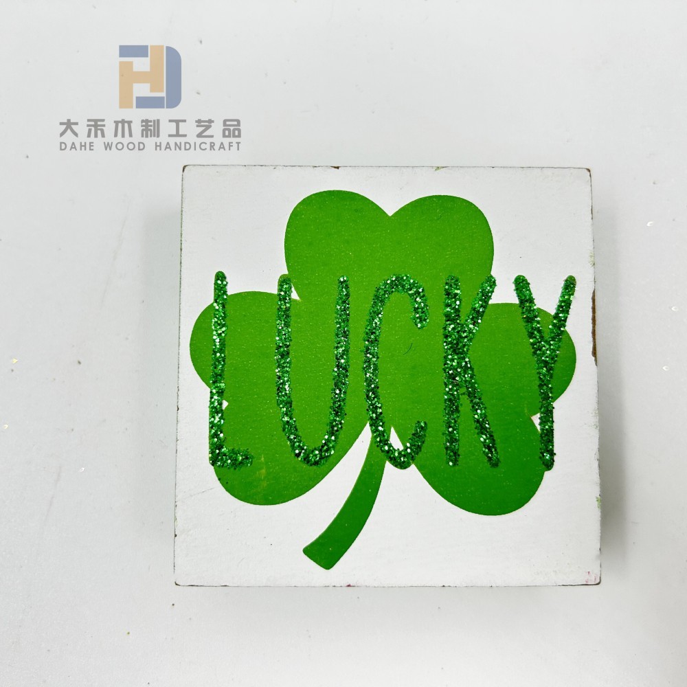 MDF Clover Printed St. Patrick's Day Decor